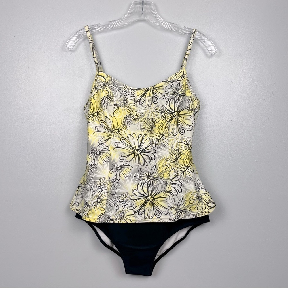 Island Pearls yellow white & black floral  1 piece modest swimsuit, size 10.